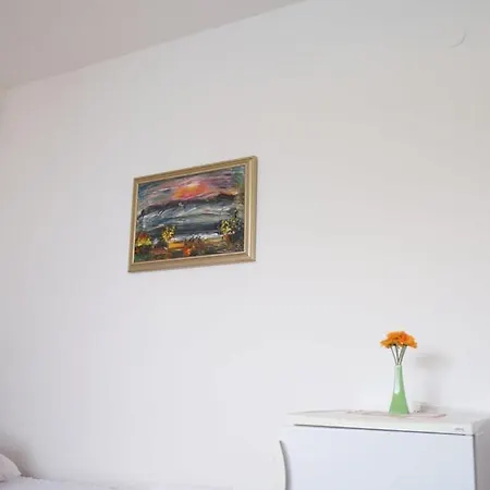 Nada Guest house