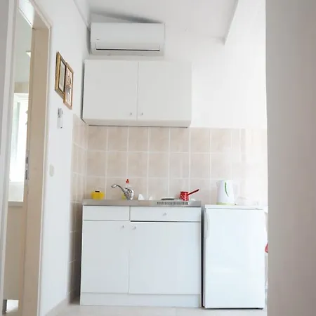Guest house Nada