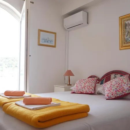 Guest house Nada