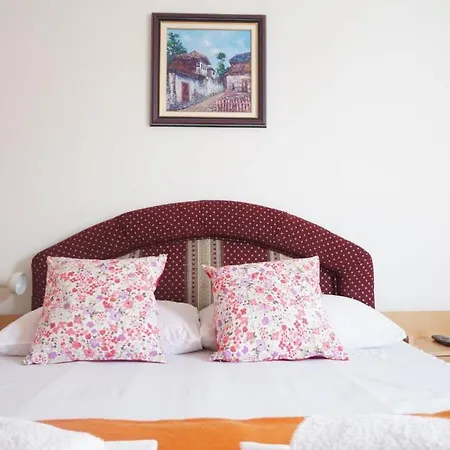 Nada Guest house
