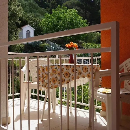 Nada Guest house